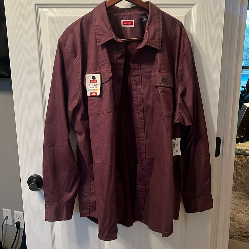 Men’s Wrangler NWT long sleeve button down shirt